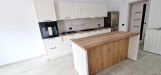 Bucătărie din MDF vopsit cu feronerie Blum – 4,3 m