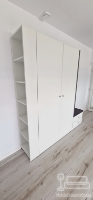 Mobilier hol din pal melaminat cu banchetă tapițată