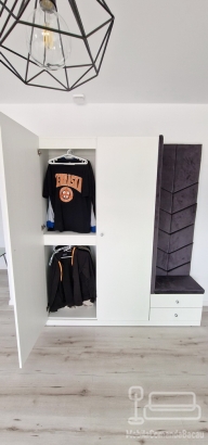 Mobilier hol din pal melaminat cu banchetă tapițată