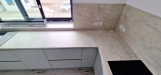 Mobilier de bucătărie din PAL melaminat, cu feronerie Blum cu amortizare