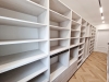 Mobilier cameră dressing din PAL, 13 m liniari, cu feronerie Blum – județul Bacău