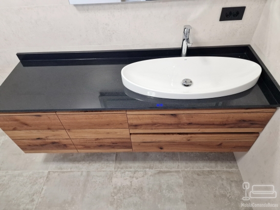Mobilier pentru baie din MDF furniruit cu cant laser și blat din quartz, 1,8 m – Bacău