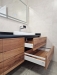 Mobilier pentru baie din MDF furniruit cu cant laser și blat din quartz, 1,8 m – Bacău