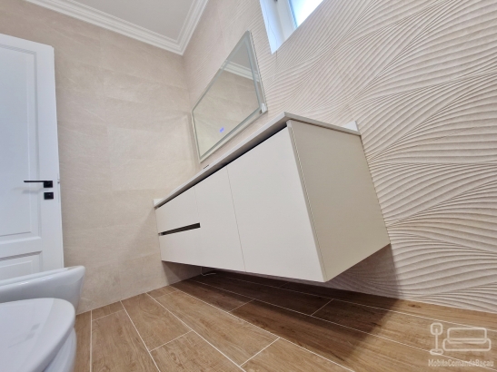 Mobilier de baie din MDF furniruit, cant laser și blat din quartz – 1,8 m, Bacău