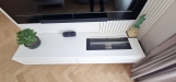 Mobilier living din MDF vopsit cu riflaje – 2200 mm, feronerie Blum