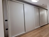 Dressing în mansardă cu uși glisante hafele, pal alb – Bacău, 5500 mm