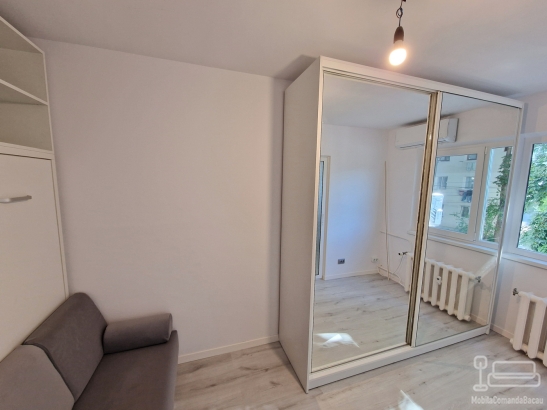 Ansmablu mobilier cu pat rabatabil si Canapea