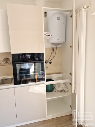 Bucătărie mdf perfect sense, 4650 mm – feronerie blum & masă extensibilă în sertar, adjud