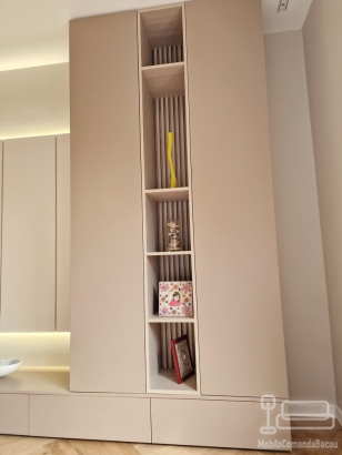 Mobilier living din MDF vopsit și PAL, realizat pe comandă în județul Bacău