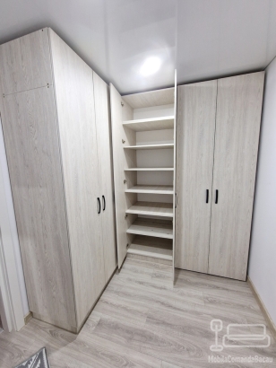 Mobilier cameră dressing din pal melaminat – feronerie blum cu amortizare,Iași