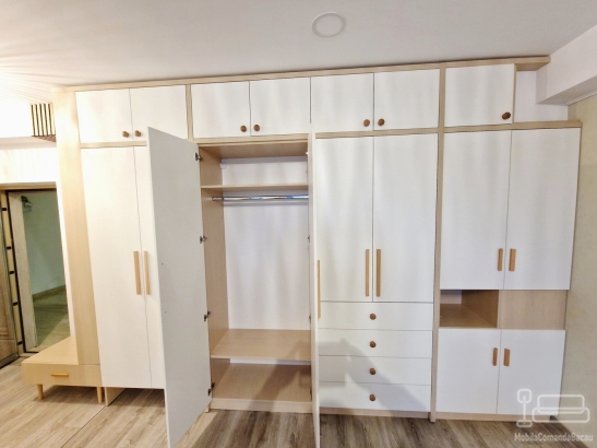 Mobilier hol din PAL, realizat pe comandă în Bacău