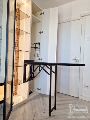 Pat rabatabil electric cu canapea într-un ansamblu de living la comandă, Roman (Neamț)