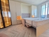 Pat rabatabil electric cu canapea într-un ansamblu de living la comandă, Roman (Neamț)