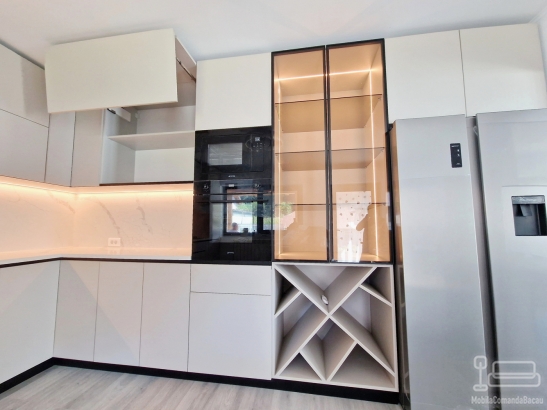 Bucătărie MDF Perfect Sense antiamprentă la comandă cu blat Quartz, Pâncești (jud. Bacău)