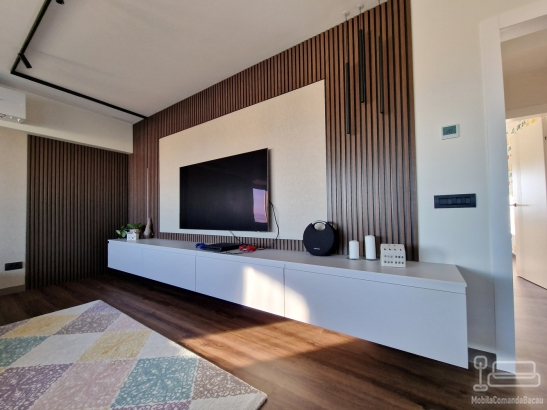 Mobilier pentru living cu riflaje, din MDF
