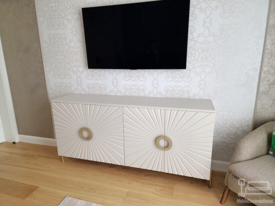 Mobilier de dormitor din MDF vopsit