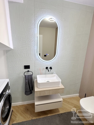 Mobilier baie din MDF vopsit, realizat pe comandă în județul Bacău