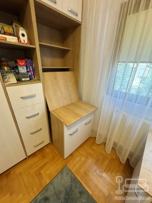 Dormitor cu pat rabatabil și canapea, realizat pe comandă în Bacău