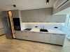 Mobilier bucătărie din MDF vopsit cu feronerie Blum și iluminat Häfele – Bacău
