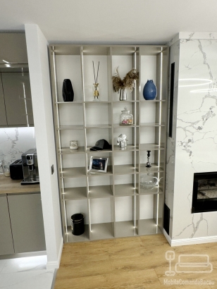 Mobilier de dining din MDF vopsit, cu bandă LED Hafele