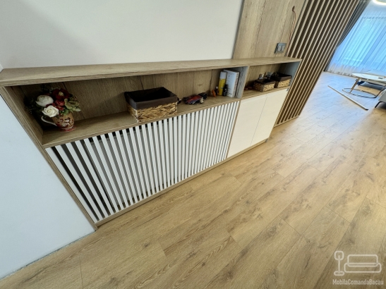 Mobilier hol la comandă – MDF vopsit cu riflaje