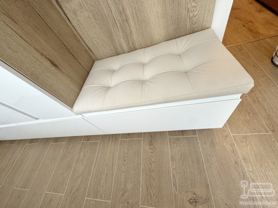 Mobilier hol la comandă – PAL + fronturi MDF vopsit, Bacău