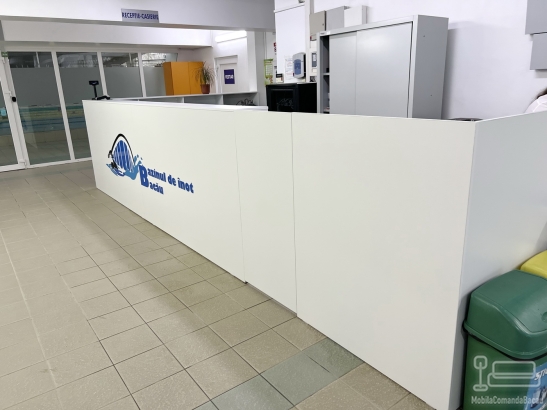 Mobilier recepție pentru bazinul olimpic Bacău – la comandă