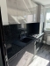 Mobilier bucătărie la comandă – MDF lucios Perfect Sense, blat granit, Bacău