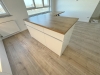 Bucătărie din MDF lucios Perfect Sense, cu feronerie Blum și iluminat LED Hafele – Bacău