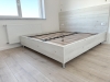 Mobilier dormitor cu pat 200×140 și somieră rabatabilă, plus dulap între pereți – Bacău