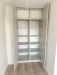 Mobilier dormitor cu pat 200×140 și somieră rabatabilă, plus dulap între pereți – Bacău