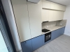 Bucătărie din MDF vopsit cu profile Gola, blat & contrablat – 4000 mm (Bacău)