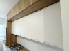Bucătărie din MDF vopsit cu frezare mâner – 3.800 mm, feronerie Blum
