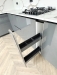 Mobilier bucătărie la comandă – MDF lucios Perfect Sense, vitrină cu ramă neagră, Bacău
