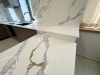 Mobilier bucătărie la comandă – MDF, blat și contrablat quartz, Bacău