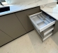Mobilier bucătărie la comandă – MDF, blat și contrablat quartz, Bacău