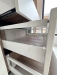 Bucătărie mdf vopsit & furniruit pe colț, 6900 mm – blat/contrablat din quartz, mânere gola negre, cămară integrată