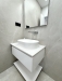 Mobilier baie MDF lucios cu blat din quartz – 800 mm