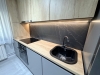 Mobilier bucătărie 3500 mm din pal melaminat – gola negru, feronerie blum, bandă led