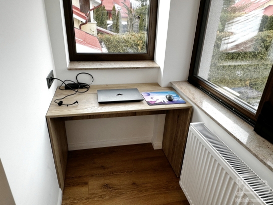 Mobilier dormitor pentru copil din MDF vopsit, cu pat tapițat și iluminare LED