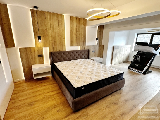 Dormitor matrimonial complet – pat tapițat cu ladă, masă de machiaj & dressing cu iluminare LED