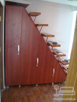 Mobilier la comanda sub scara