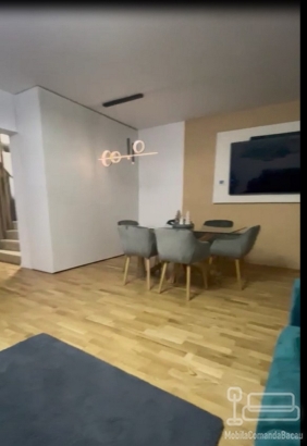 Corp mobilier cu uși pliante articulate realizat la comandă în Mediaș