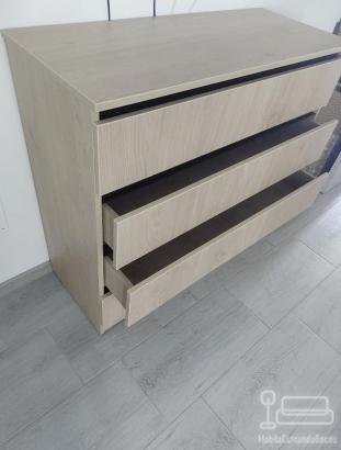 Mobilier dormitor la comandă – dressing cu uși glisante, pat rabatabil și comodă, Bacău