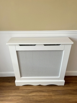 Mască calorifer din MDF vopsit – 700×180×800 mm (Bacău)