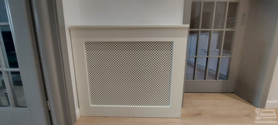Mască calorifer din MDF vopsit – 900×180×870 mm (Bacău)