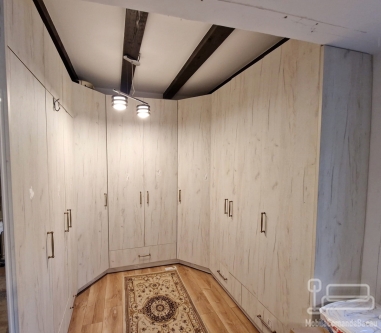 Mobilier cameră dressing din PAL melaminat realizat la comandă în județul Bacău