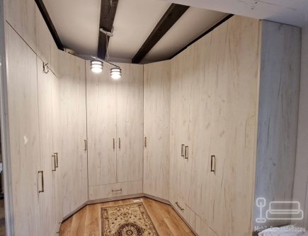 Mobilier cameră dressing din PAL melaminat realizat la comandă în județul Bacău