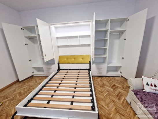 Dormitor cu Pat Rabatabil și Spații de Depozitare – Proiect Personalizat în Brașov