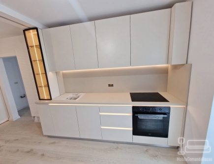 Mobilier bucătărie din PAL, realizat pe comandă în Bacău